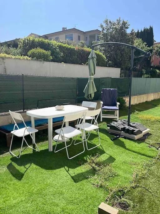 Magnifique T3 Tout Equipe Au Coeur Du Village Saint-Tropez Apartment
